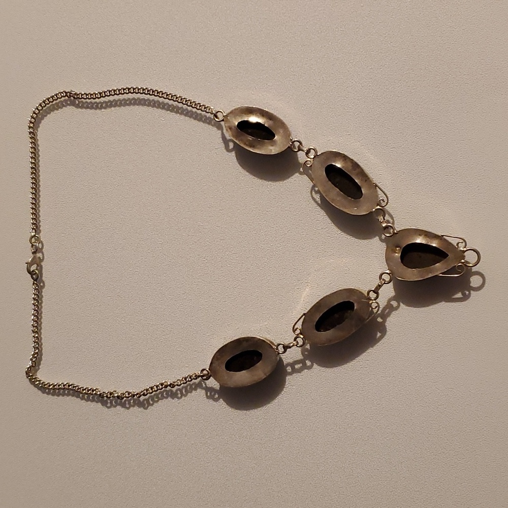 Vintage Necklace - Picture 4 of 9